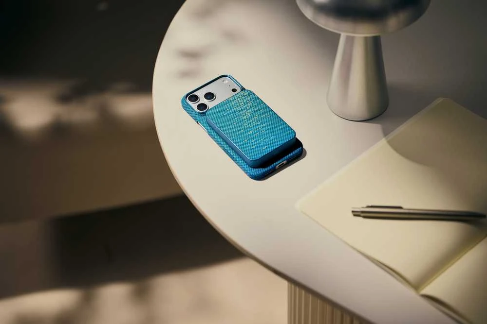Pitaka Qi2 išorinis akumuliatorius, 10 000 mAh, ryškiai mėlyna