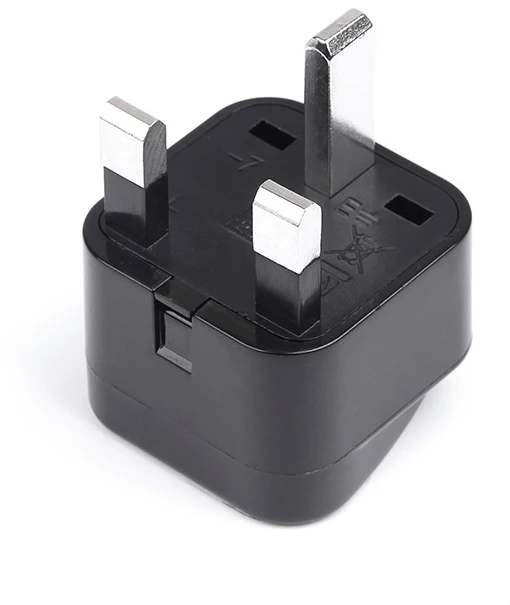 PNI 220V kištukinis adapteris iš Europos į JK