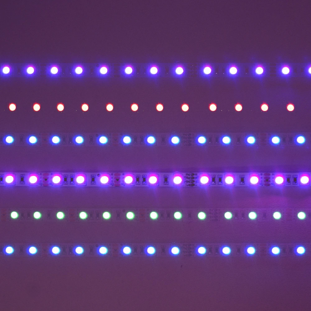 PNI 5050RGB LED juosta su nuotolinio valdymo pulteliu, 5 metrų ilgio, 230 V maitinimo šaltinis, reguliuojamas ryškumas, šviesos efektai, 300 5050 LED lempučių