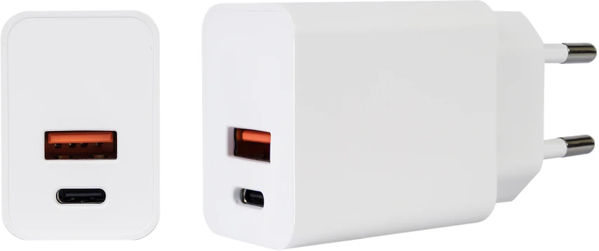 PNI Adventure F200 aliumininis dvigubas žibintuvėlis su LED, 4000mAh baterija, 3 didelės diafragmos LED ir vienu su fokusavimu bei PNI CHG300 maitinimo šaltinis su USB C prievadu, QC3.0, PD3.0, PPS ir USB-A prievadu, 30W
