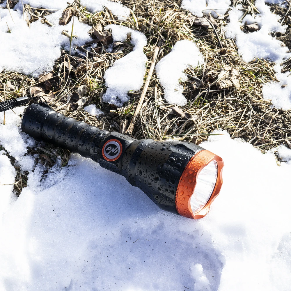 PNI Adventure F550 Crystal LED žibintuvėlio komplektas, 10W ir PNI FLM33 magnetinis tvirtinimo laikiklis