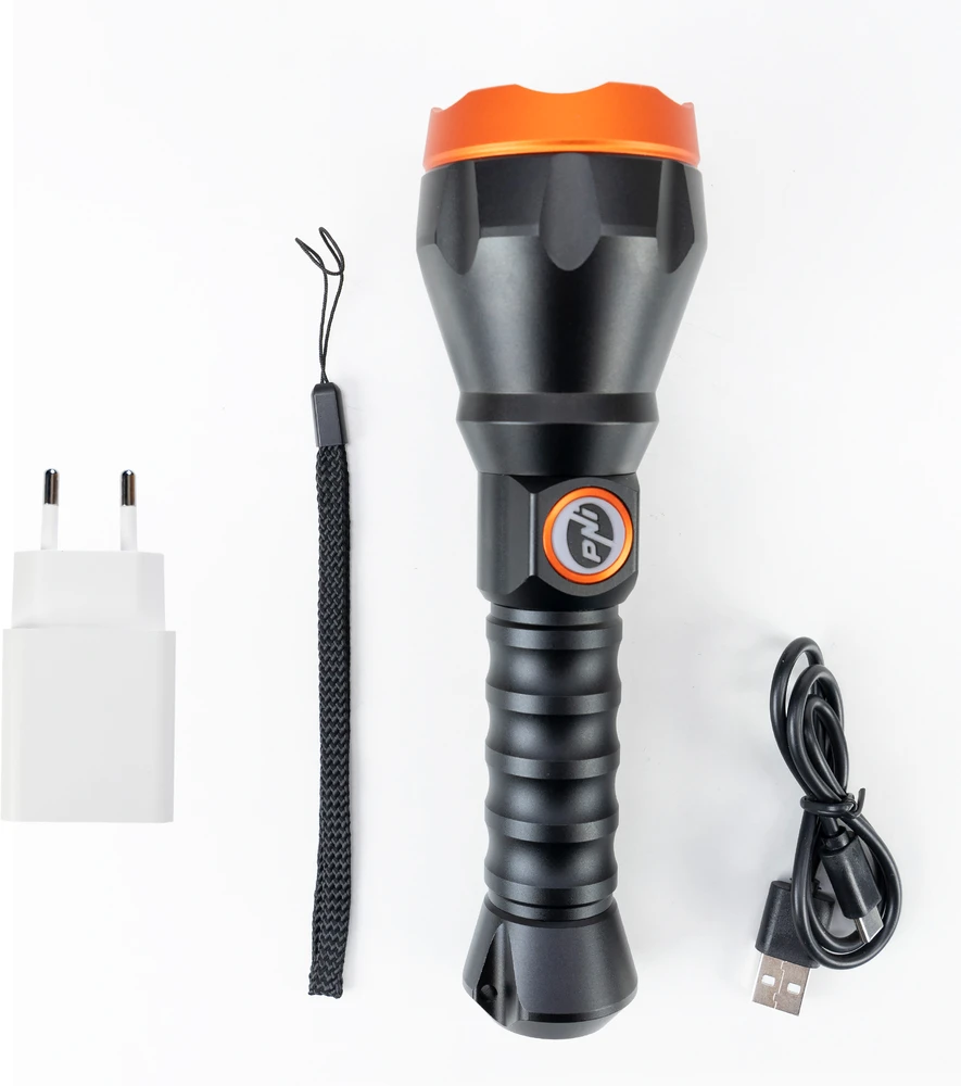PNI Adventure F550 Crystal LED žibintuvėlis, 10W, aliuminis, 500lm, iki 700m, 4000mAh, IPX6, su pridedamu PNI CHG300 maitinimo šaltiniu