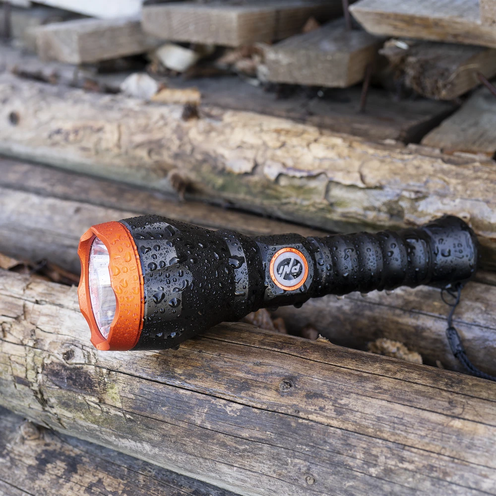 PNI Adventure F550 Crystal LED žibintuvėlis, 10W, aliuminis, 500lm, iki 700m, IPX6, 4000mAh baterija komplekte, USB Type-C įkrovimas