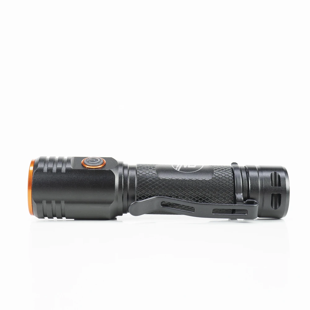 PNI Adventure F650 LED žibintuvėlis su 20W LED, 2000lm, aliuminis, IPX6, baterija pridedama, USB C tipo įkrovimas