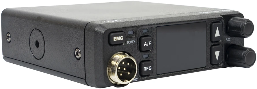 PNI Escort HP 5500 CB radijo stoties komplektas ir PNI Extra CB antena 48, 45 cm, SWR 1.0, su pridedamu magnetu