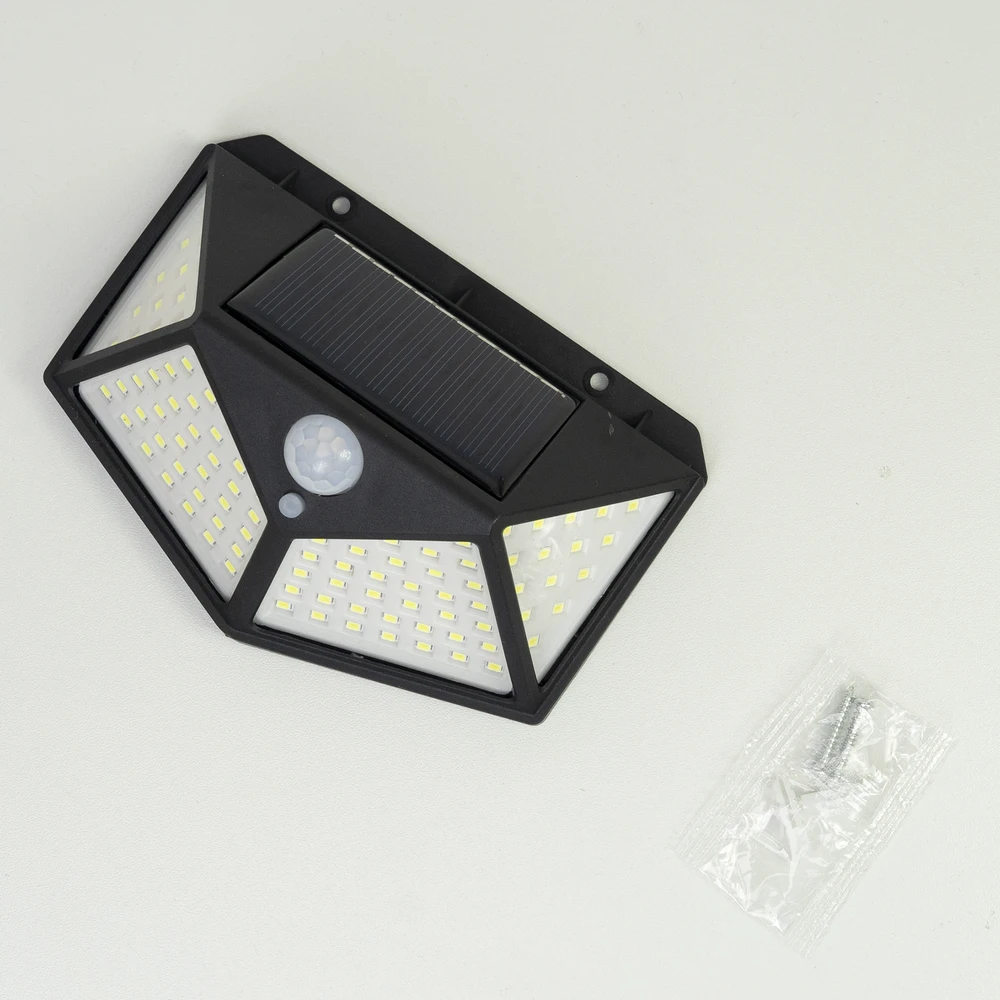 PNI GreenHouse WS10 LED saulės energija įkraunamas šviestuvas, 100 LED, 600 lm, PIR kampas 120 laipsnių, baterija 1800 mAh, montuojamas ant sienos
