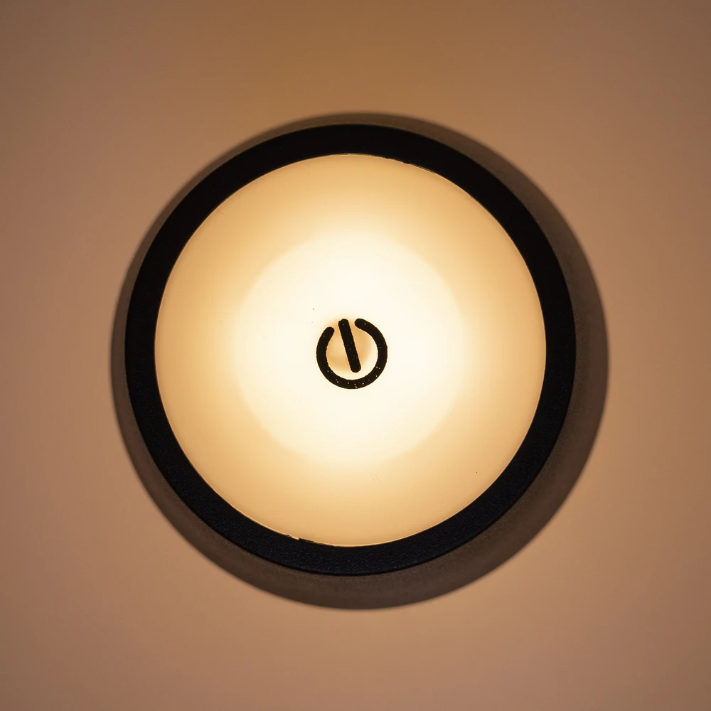 PNI LT04B stalinė lempa su 2,5W LED, 1200 mAh baterija, įkrovimas per USB-C, 150 liumenų, šilta balta šviesa 3000K, spalva juoda