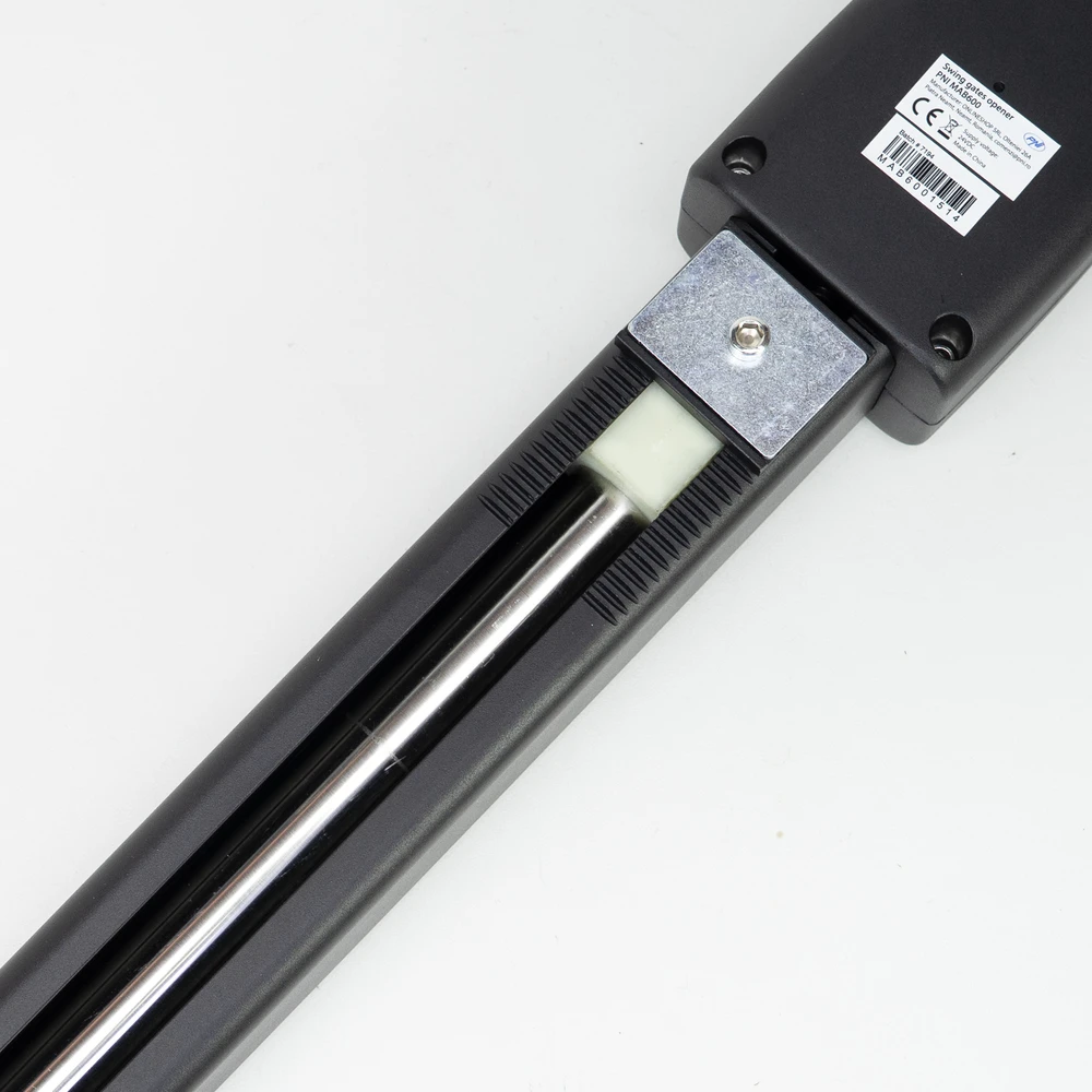 PNI MAB600 varstomų vartų automatikos komplektas su 2 varikliais, lempute, fotoelementais, nuotolinio valdymo pulteliais ir valdymo pultu, vartų ilgis iki 2 x 3 m, vartų svoris iki 600 kg, su eigos ribotuvu.