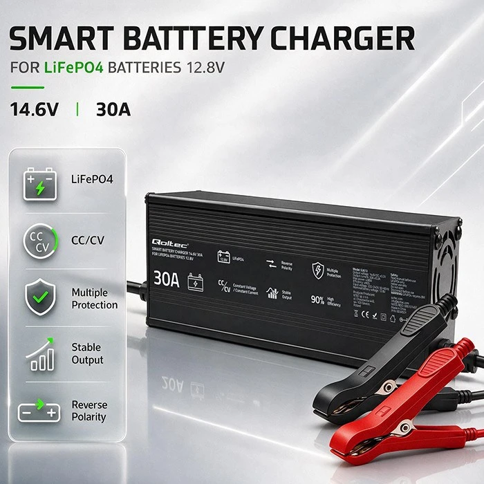 Qoltec 52672 12 V LiFePO4 akumuliatorių įkroviklis | 30 A | PF 0.9