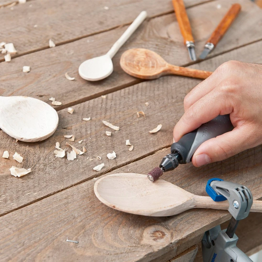 Dremel 2050-15 STYLO multifunkc. įrankis su 15 priedų 9 W