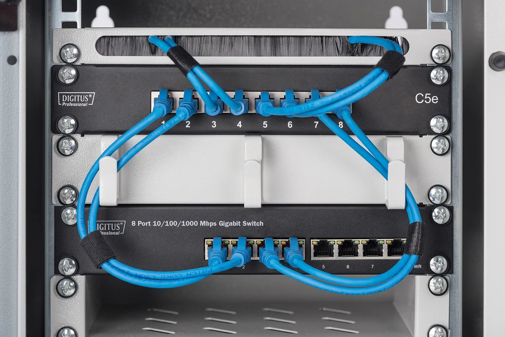 Šakotuvas Digitus DN-80114-1 tinklo komutatorius Ne-valdomas Gigabit Ethernet (10/100/1000) 1U Pilka