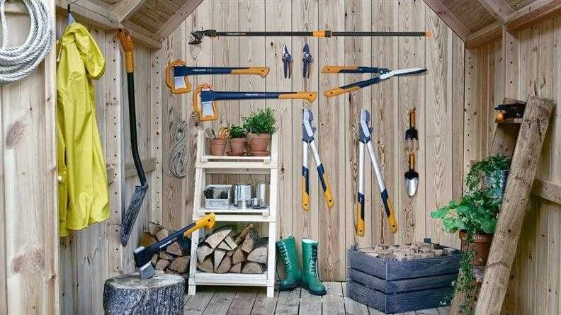 Fiskars PowerGear X sodo žirklės prasilenkiančiais ašmenimis LX94, M (1020187)