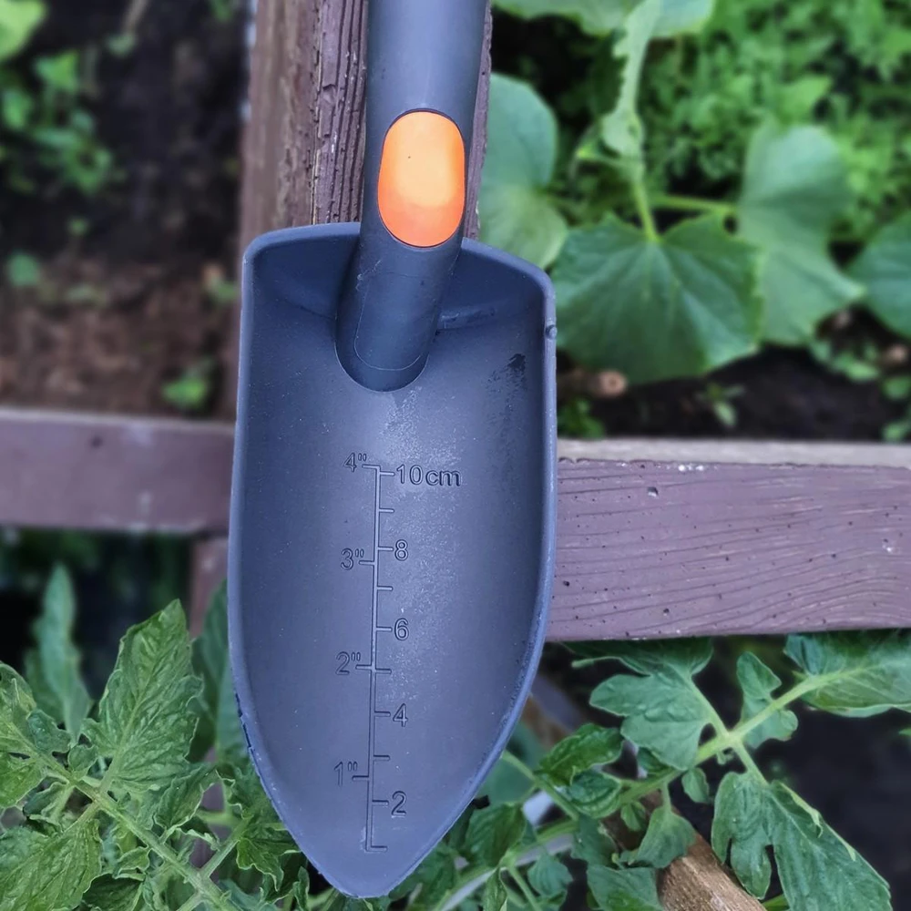 Saska Garden universali sodo kastuvas