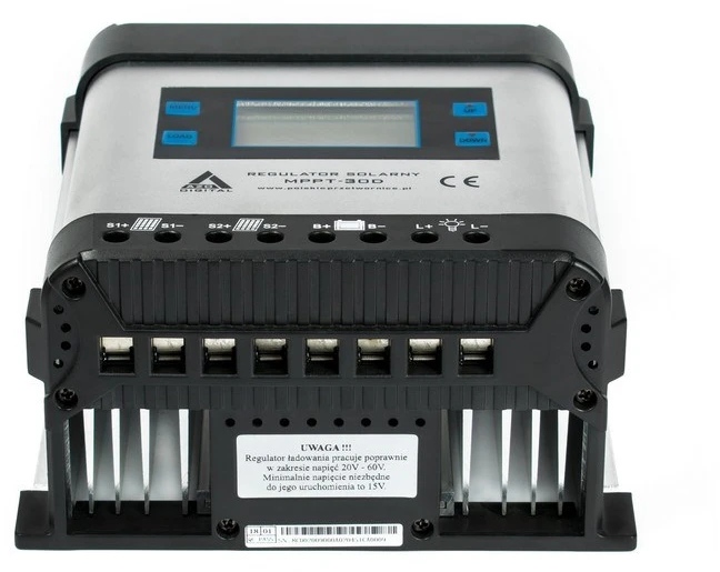 Saulės MPPT įkrovos valdiklis AZO Digital 12/24 – 30A LCD ekranas