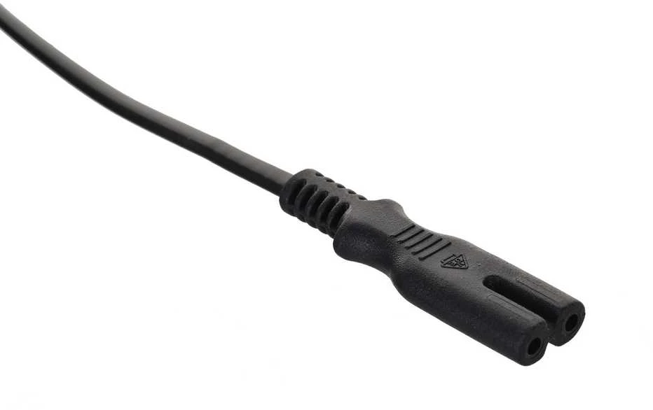 Maitinimo Laidas - SAVIO CL-100 1.8m IEC Type E C7 2.5A Juodas