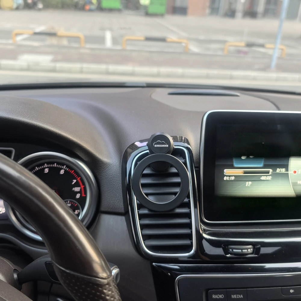 Silvercloud Easy Drive 30 Magsafe magnetinis laikiklis mobiliesiems telefonams, tvirtinamas prie ventiliacijos grotelių