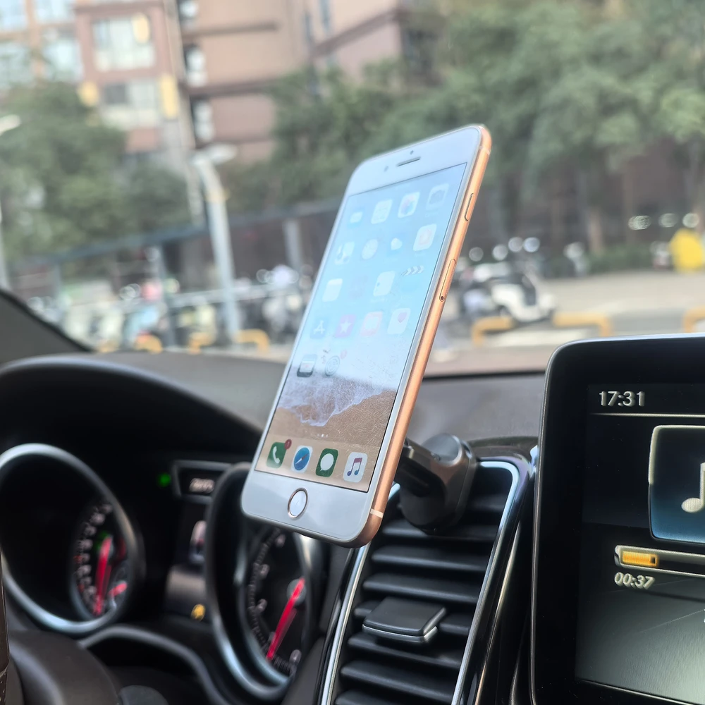Silvercloud Easy Drive 30 Magsafe magnetinis laikiklis mobiliesiems telefonams, tvirtinamas prie ventiliacijos grotelių