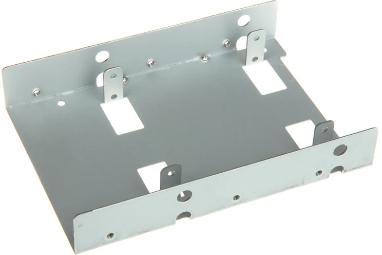 „SilverStone SST-SDP08-Lite“ keitiklis iš 3,5 į 2 x 2,5 colio lizdus