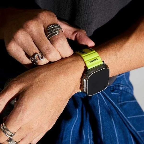 „Skinarma Band Shokku Apple Watch 49/45/44mm“ elektrinė geltona