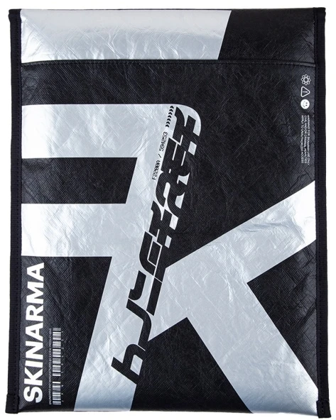 Skinarma Bag Comet laptop sleeve 14″ juodos spalvos