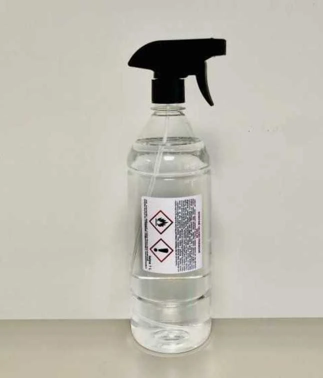 Spiritinė valymo priemonė DEZ-IN 1L