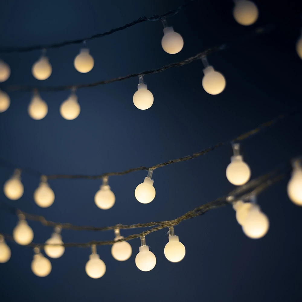 Saulės energija įkraunama LED girlianda FROSTED BALLS SFB61 6,5m 30 lempučių šiltai balta Forever Light