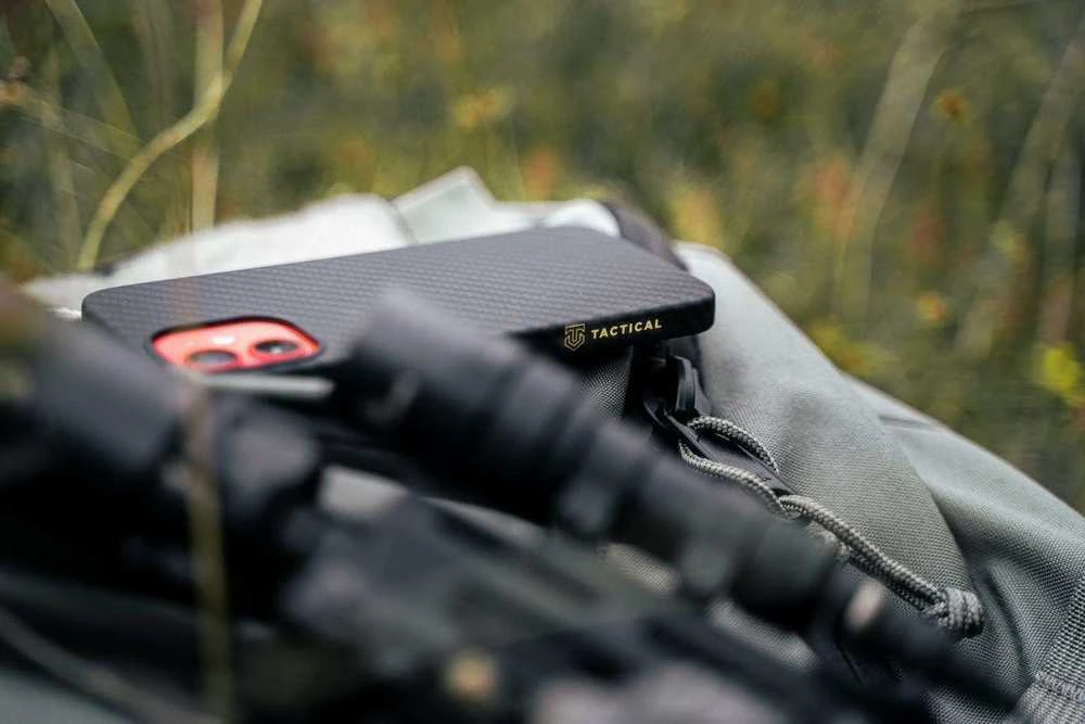 Tactical MagForce Aramid skirtas Apple iPhone 15 dėklas telefonui juodos spalvos
