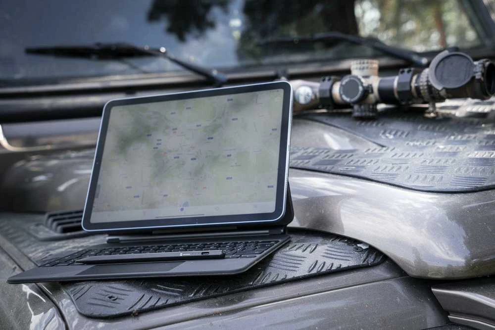 Tactical Roger Pieštukas pieštukas Apple ir Android planšetėms juodos spalvos