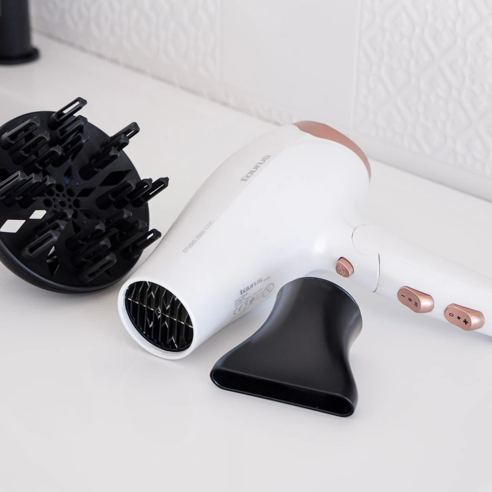 Taurus STUDIO 2500 IONIC plaukų džiovintuvas 2400 W Baltas