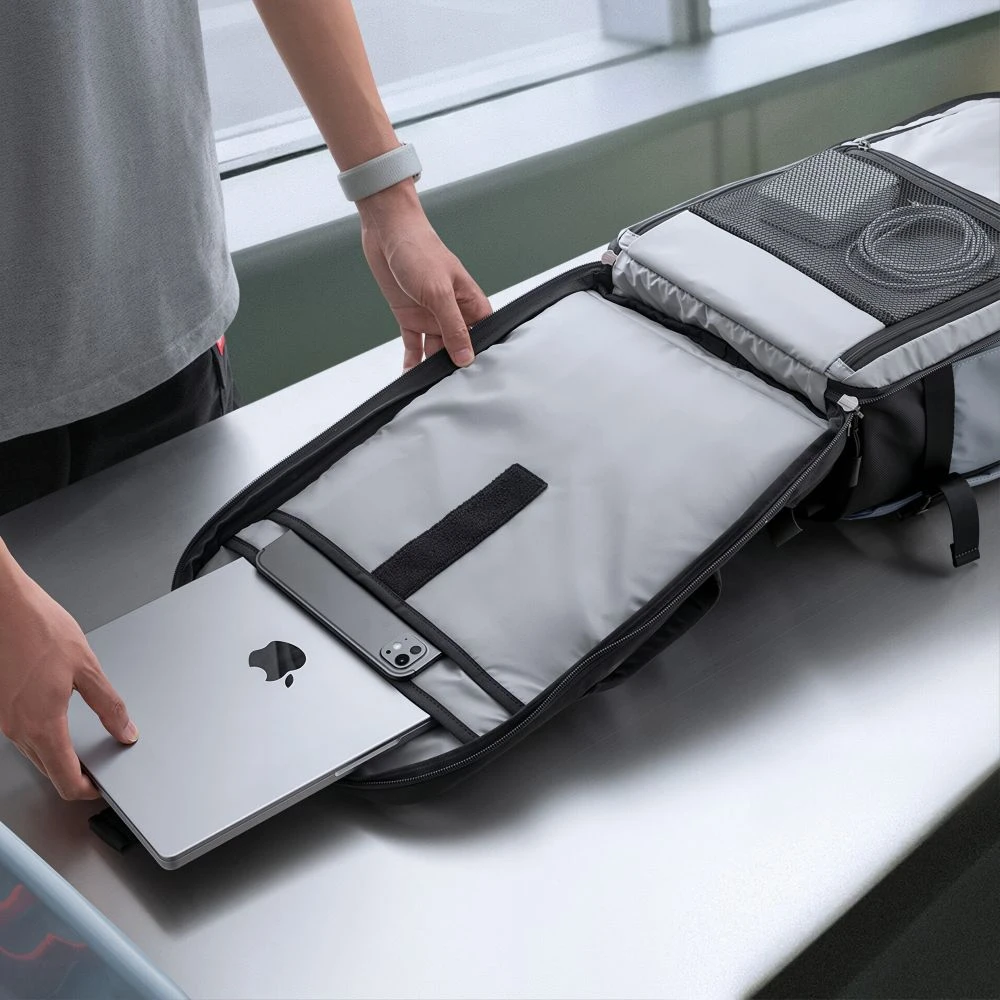 Tech-Protect DEFENDER S70 RYANAIR & WIZZAIR KELIONINĖ KUORINĖ NEŠIOJAMAM KOMPIUTERIUI 24L 40x30x20 URBAN Pilkas