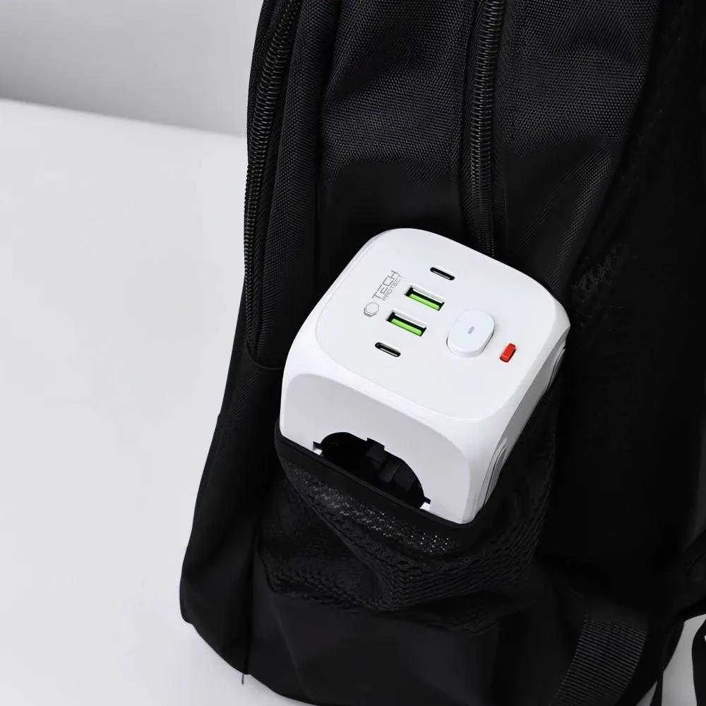 Tech-Protect PCL3x4 maitinimo juosta, 2x USB-A, 2x USB-C, 3x kintamosios srovės tipas Schuko - Baltas