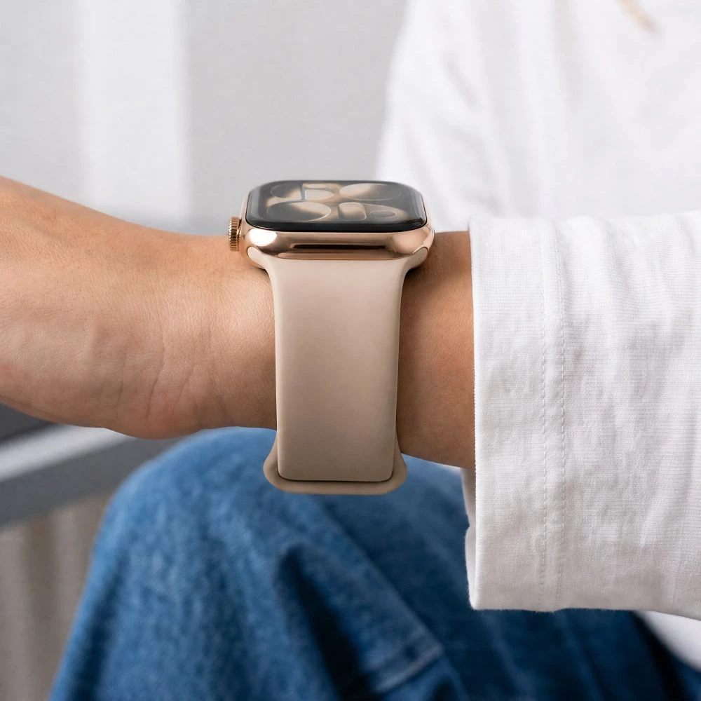 Tech-Protect SILIKONINIS DIRŽELIS WATCH 8 / 9 / 10 / 11 / 12 / SE / ULTRA (44 / 45 / 46 / 49 MM) WALNUT