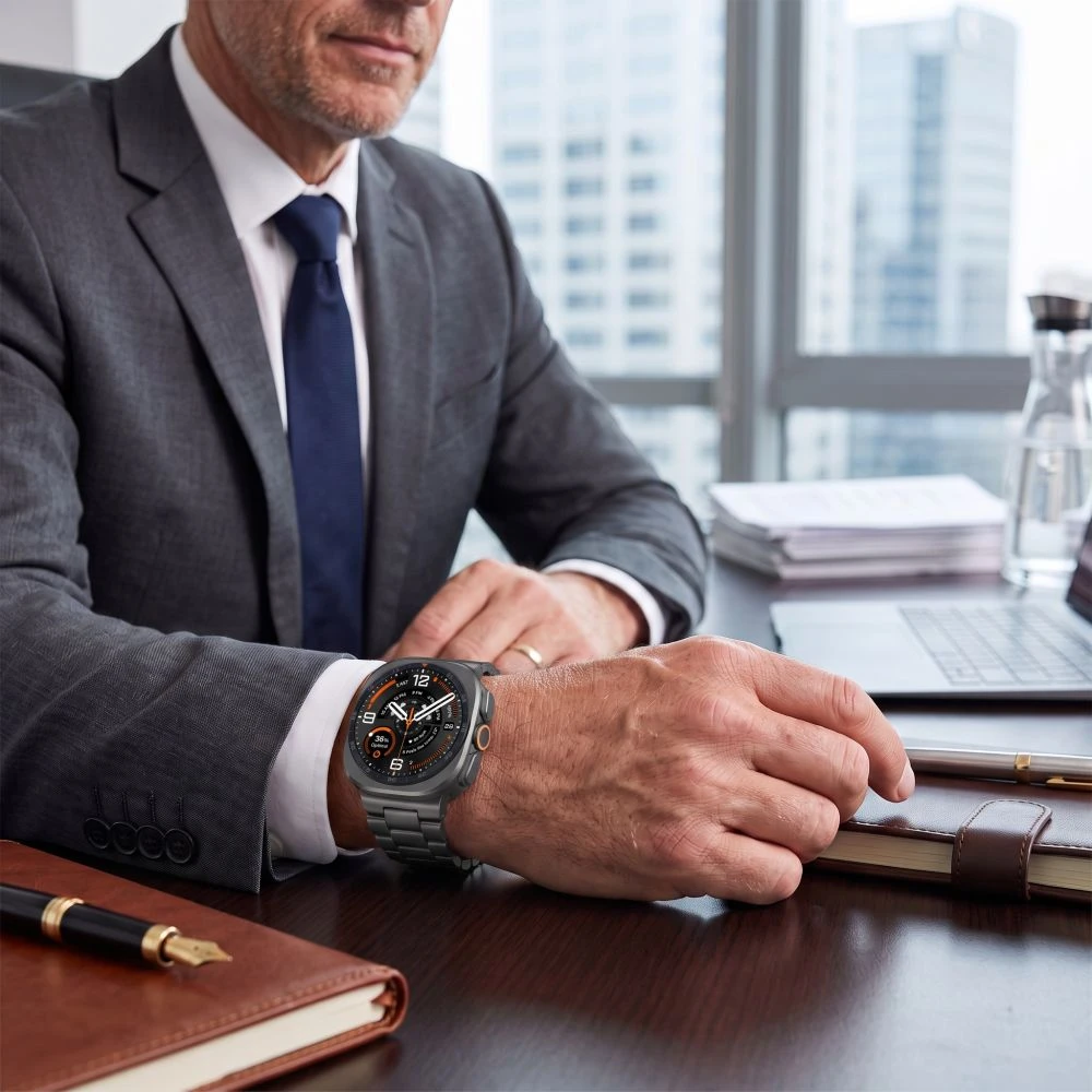 „Tech-Protect“ nerūdijančio plieno „Samsung Galaxy Watch Ultra 1 / 2“ 2024–2026 (47 mm) JUODA