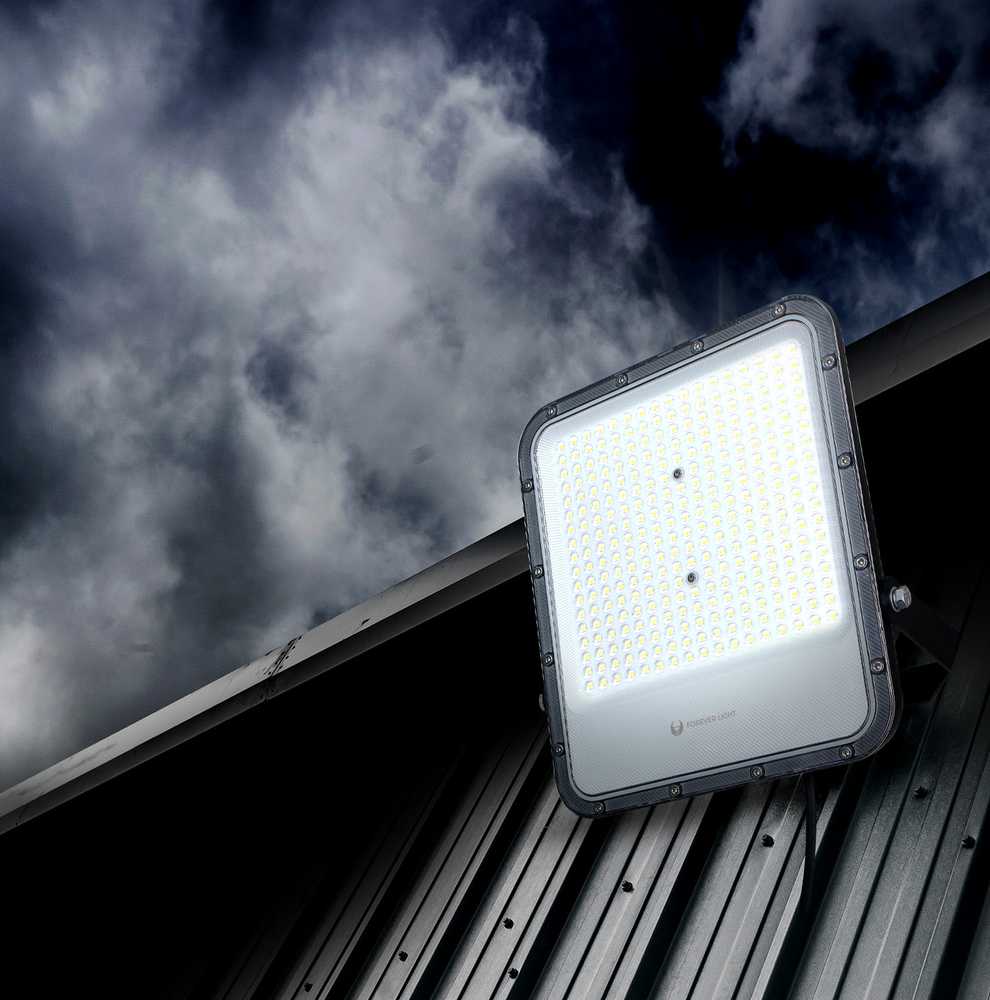 „Telforceone“ LED prožektorius PROXIM+ 300W 6500K 45000lm 230V IP65 „Forever Light“ 150lm/W 5 metų garantija