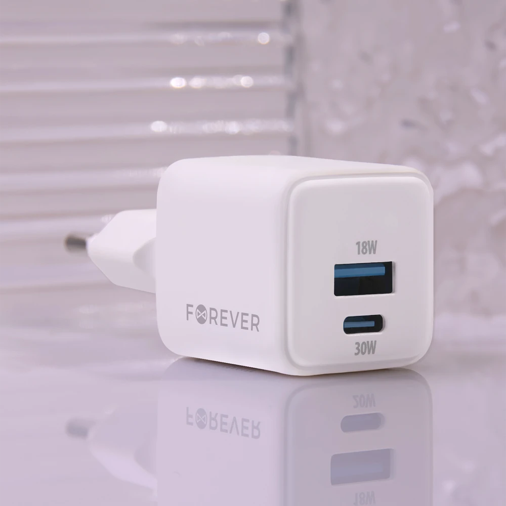 Forever TC-08-30AC GaN PD QC įkroviklis 1x USB-C 1x USB 30W baltas