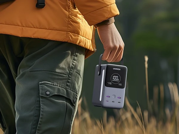 LiPo išorinis akumuliatorius (Powerbank) 48000mAh 300W 3xUSB-C, 2xUSB PB770 UGREEN