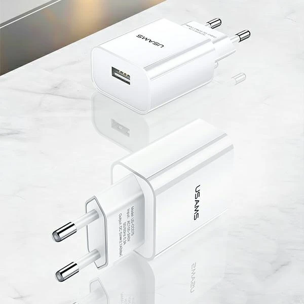 USAMS sieninis įkroviklis 1xUSB T18 2.1A (tik adapteris) baltas, greitasis įkrovimas CC075TC01