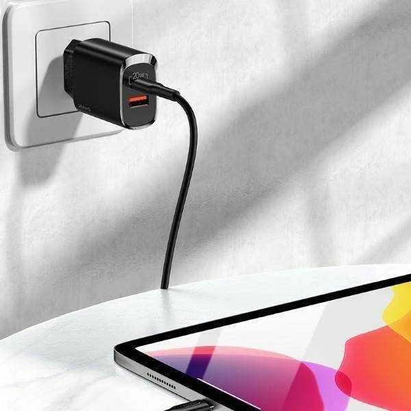 USAMS Laidinis įkroviklis 1xUSB-C + 1xUSB T35 20W (only head) PD3.0 + QC3.0 Fast Charging juodos spalvos CC121TC02