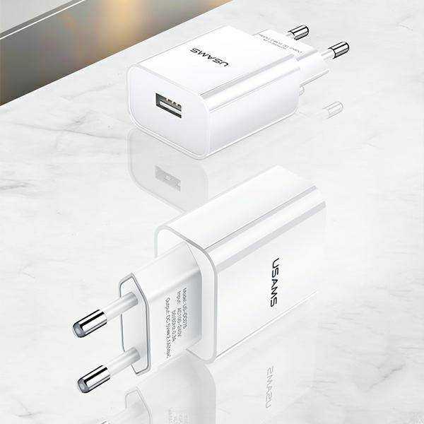 USAMS sieninis įkroviklis 1xUSB T18 2.1A (tik adapteris) baltas, greitasis įkrovimas CC075TC01