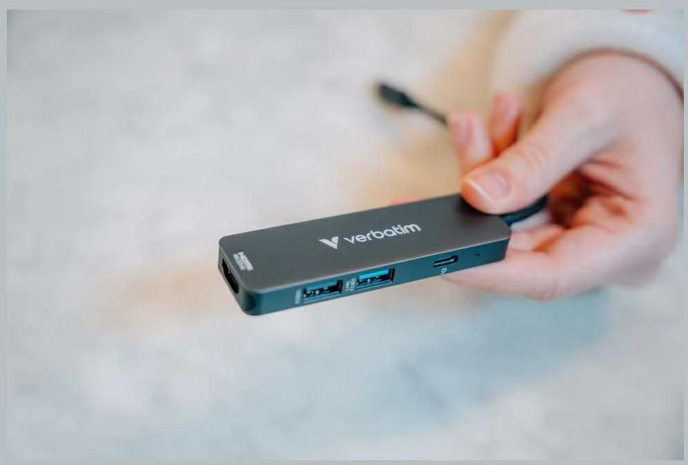 USB Hub Verbatim USB-C/HDMI/USB-A 3.2/USB-A 2.0 aliuminio korpusas 32155
