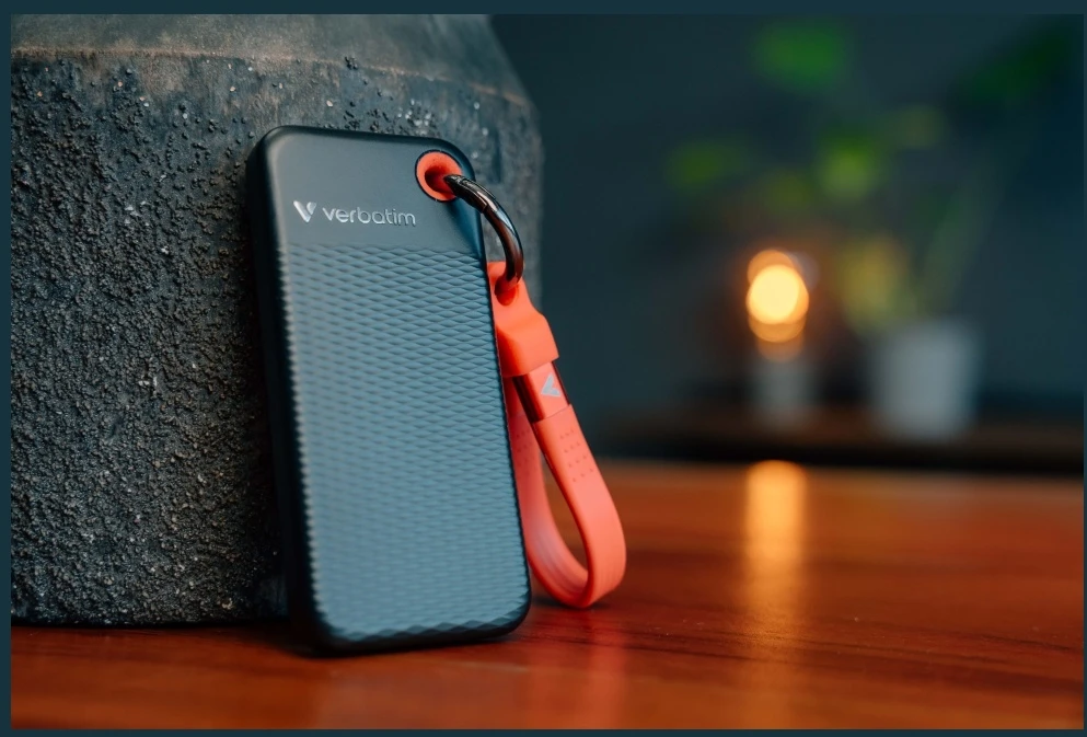 Kietasis diskas Verbatim 1TB SSD diskas – raktų pakabukas su USB 3.2 Gen.2 laidu, juodas 32192