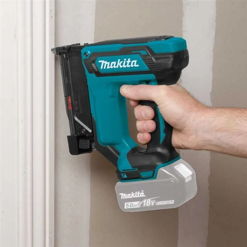 Makita DPT353Z Akumuliatorinis viniakalis 18V Li-Ion; 23 GA; 15/18/25/30/35mm; Be akumuliatorių ir kroviklio!
