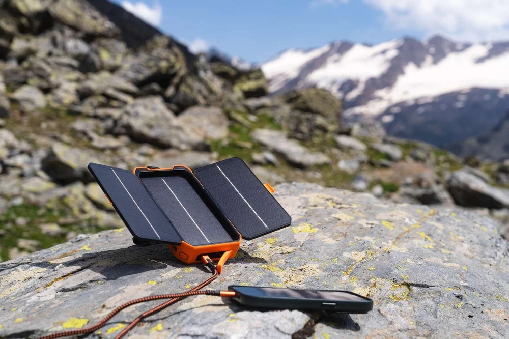 Xtorm XR203 nešiojamasis įkroviklis 10000 mAh Juoda, Oranžinė
