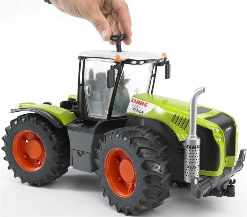 BRUDER traktorius žalias claas xerion 5000, 03015