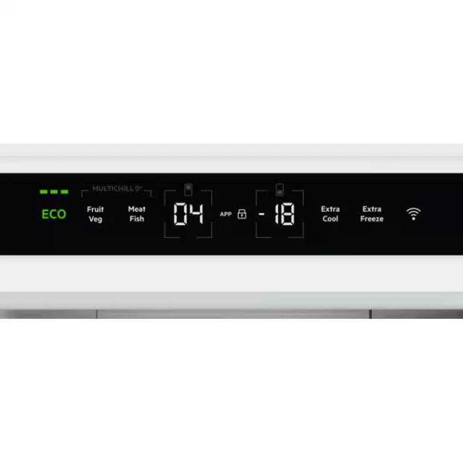 178 cm. įmontuojamas šaldytuvas su šaldikliu Electrolux ENZ9MC18S