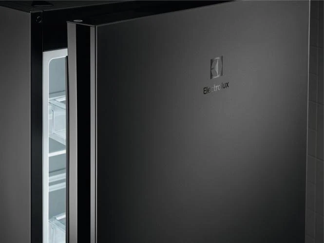 Šaldytuvas Electrolux LNT7ME32M2