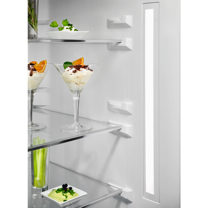 Šaldytuvas Electrolux LNT7ME36X3