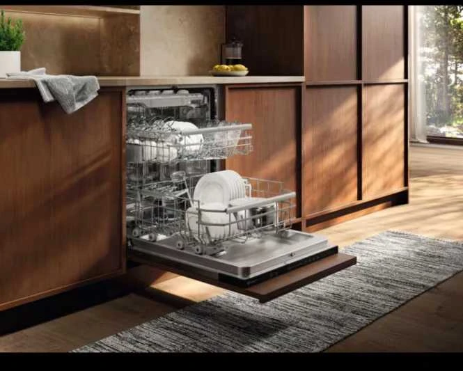 60 cm. pločio įmontuojama indaplovė Electrolux E92LX220P