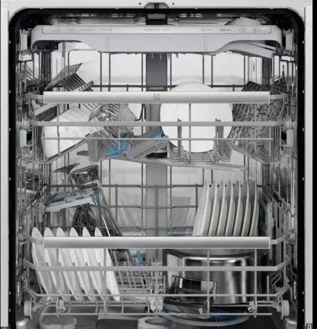 60 cm. pločio įmontuojama indaplovė Electrolux E92LX220P