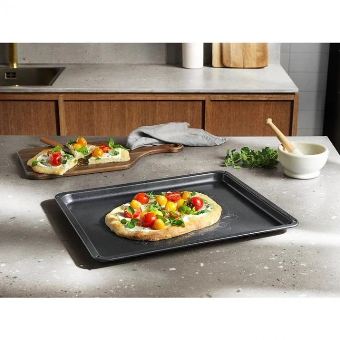Electrolux kepimo skarda su picos patiekalu